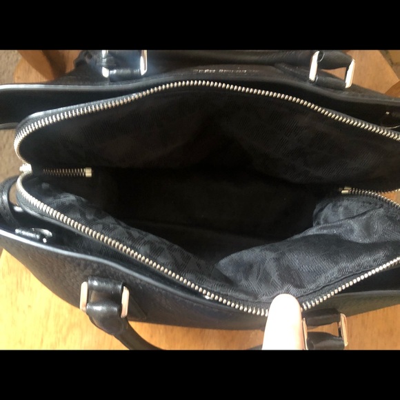 Black  leather Michael Kors purse - Picture 3 of 8